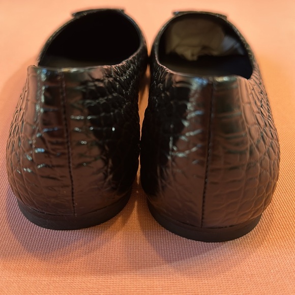 New Tory Burch Leather Shoes. Black. Size 7.5. - Picture 5 of 7